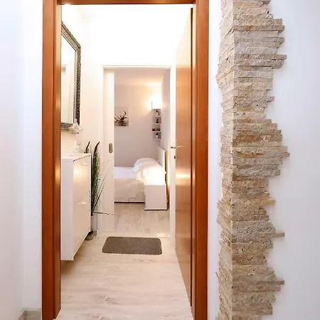 B&j Very Near Center Of Town דירה